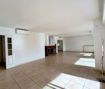 Location appartement 4 pièces, 124.09m², Nîmes - Photo 4