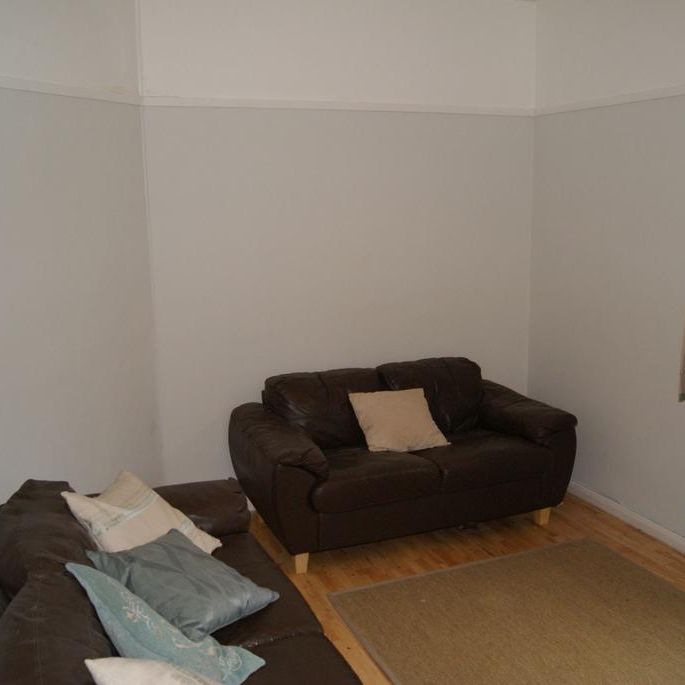 2 bedroom house to rent - Photo 1