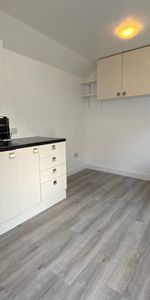 Studio Flat, Foxley Road, CR7 - Photo 4
