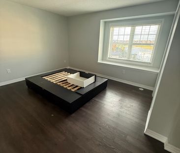 For Lease - 420 Sixteen Mile Drive, Oakville, Ontario - Photo 4