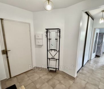 Centre-ville, Location appartement 2 pièces 46 m² - Photo 1