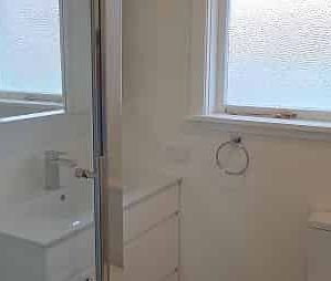 Fully renovated sunny 2BR Flat in Upper Hutt - Photo 2