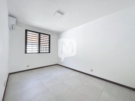 Location Appartement 3 pièces 75m² CAYENNE 97300 - Photo 3