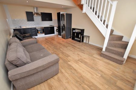 2 bedroom House To Let - Photo 5