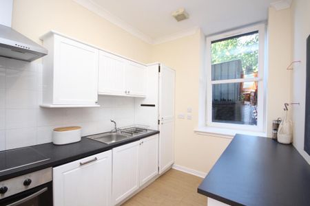 1 bedroom flat to rent - Photo 5