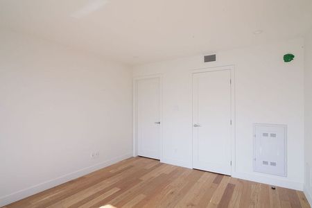 3555 Cote-des-Neiges Road, Montréal, QC - Photo 5