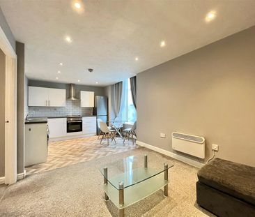 2 Bedroom Apartment To Rent - Photo 2