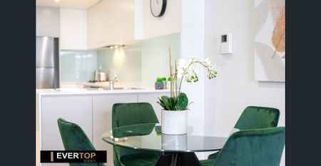 **Furnished OR Unfurnished** Split-Level 2 Bedroom Apartment Enter via Church Avenue (Building A – next to Woolworths car park) - Photo 5