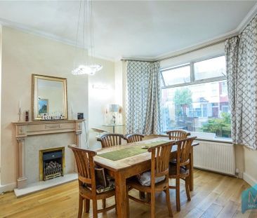 4 bedroom terraced house to rent - Photo 3
