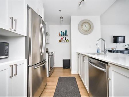 9801 Rue Cérès - Photo 2