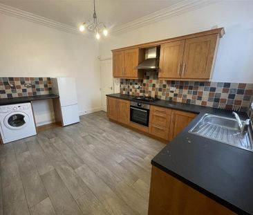 3 bedroom apartment to rent - Photo 5