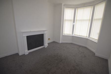 To Let 1 Bed Ground Floor Flat - Photo 2