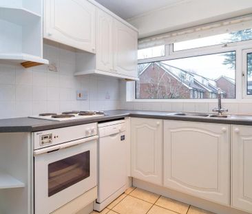 2 bedroom maisonette to rent - Photo 6