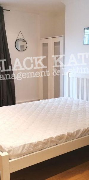 3 bedroom apartment to rent - Photo 1