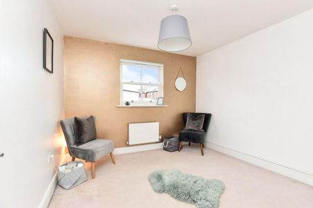 5 bedroom terraced house to rent - Photo 4