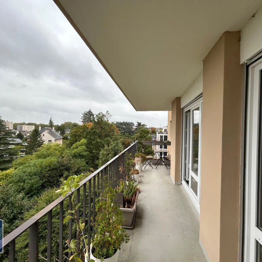 Appartement à louer 3 pièces 76.5m² - Photo 1