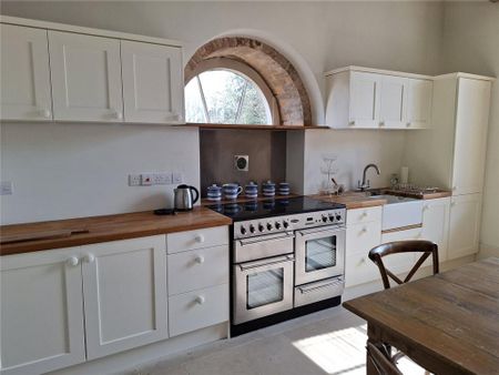 3 bedroom detached house to rent - Photo 5