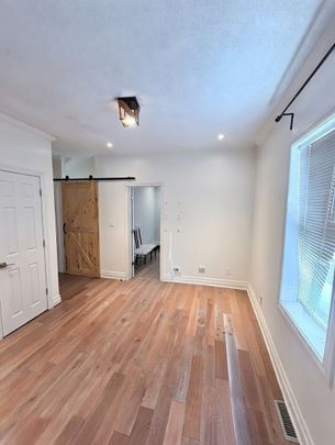 For Lease - 94 Park Road Unit# Main Level, Oshawa, Ontario - Photo 1