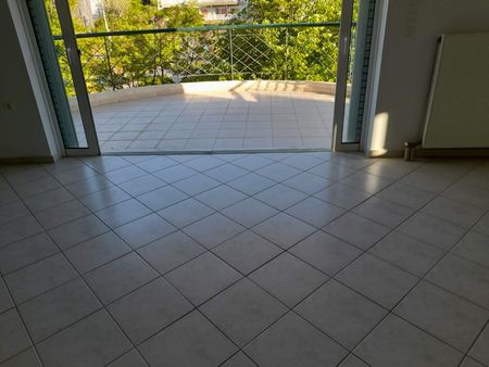 Διαμέρισμα για ενοικίαση Κέντρο (Νέα Ερυθραία) - Photo 2