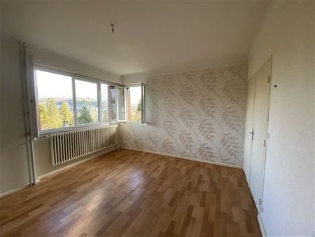 Location Appartement 5 pièces 132m² TULLE 19000 - Photo 4