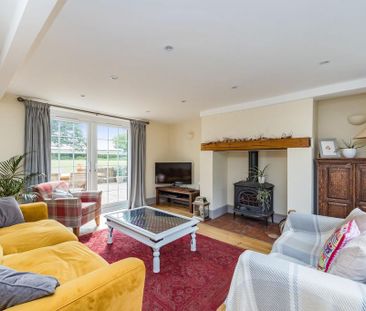 4 bedroom detached house to rent - Photo 4