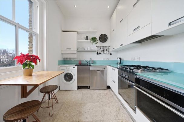 2 bedroom flat to rent - Photo 1