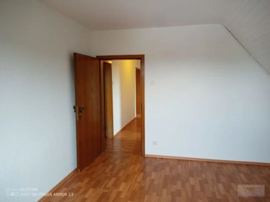 Schöne moderne 4 Zimmerwohnung im 3 Familienhaus in guter Lage, Gartenmitbenutzung in Velbert Mitte - Photo 1