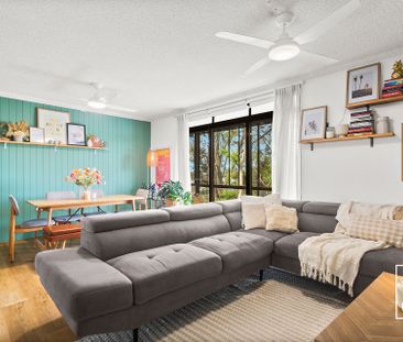 Convenient Coastal Living In Woonona - Photo 1