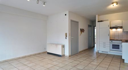 Gezellig appartement met twee slaapkamers in Eeklo! - Photo 2