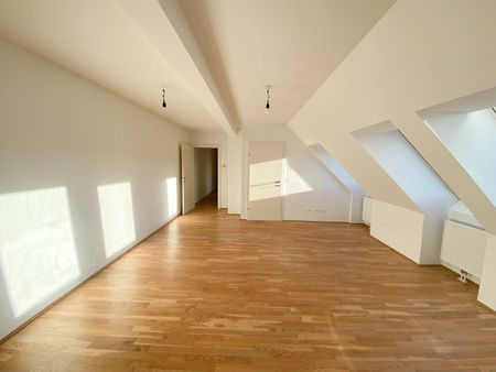 Großzügiges Dachgeschoss-Apartment mit Terrasse in Strebersdorfer Ruhelage - Foto 4