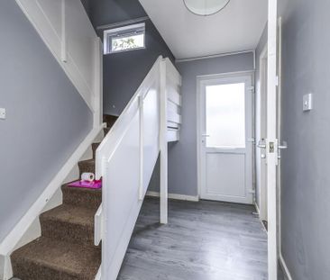 4 bedroom terraced house to rent - Photo 1