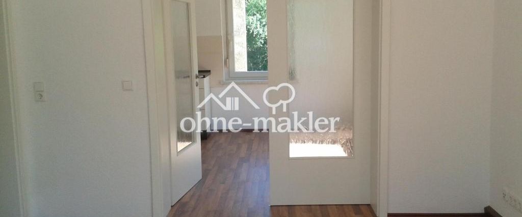 Schöne sonnige 4-Zimmer-Wohnung mit Terasse und großem Garten am Waldrand - Photo 1