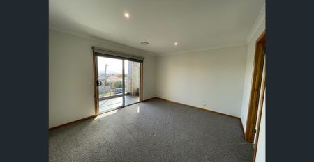 FANTASTIC TOWNHOUSE WITH WATER VIEWS - Photo 2