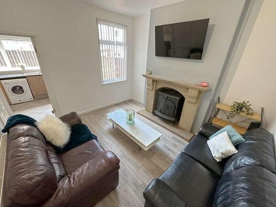 Adelaide Road, L7 - Photo 1