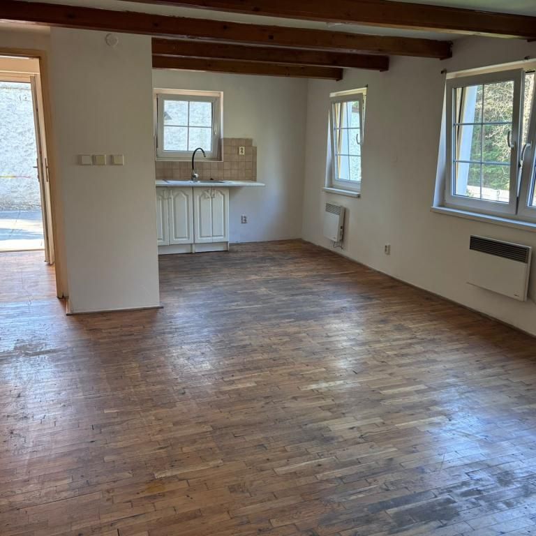 Pronájem domu 120 m2 - Fotografie 1