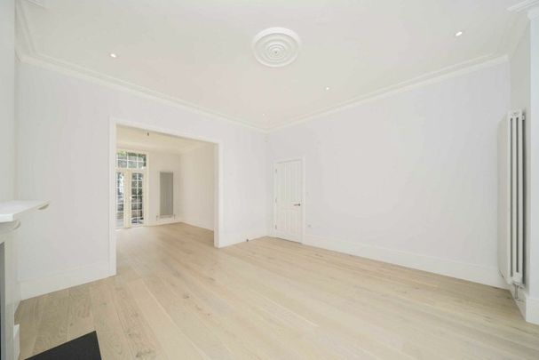 Ravenscourt Road, Hammersmith, W6 - Photo 1