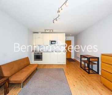 Studio to rent - Photo 2