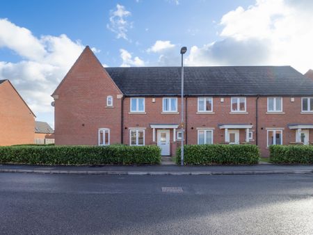 3 bedroom town house to let - Photo 3