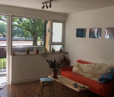 Single room in a newly renovated apartment next to London fields. - Photo 6
