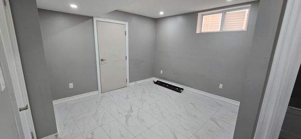 For Lease - 165 Bathgate Drive Unit# Basement, Toronto, Ontario - Photo 1