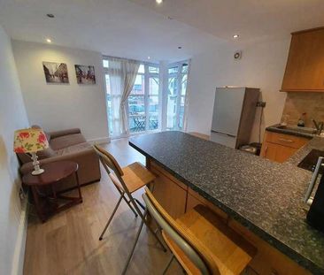 Virginia Court, Eleanor Close, London, SE16 - Photo 2
