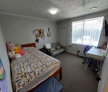 39B Oakley Crescent, Hornby - Photo 5