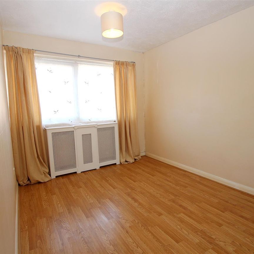 3 bedroom Terraced House to let - Photo 1