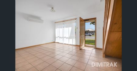 Updated, City Fringe 3 BEDROOM TOWNHOUSE - Photo 3