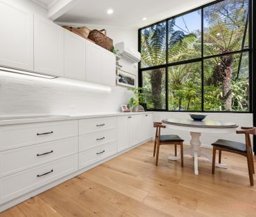 17 Woodgate Street, Farrer ACT 2607 - House For Rent | Domain - Photo 1