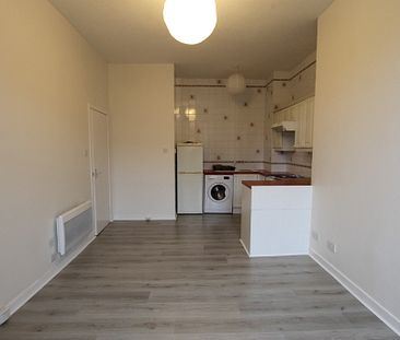 1 Bedroom Property To Rent - Photo 5