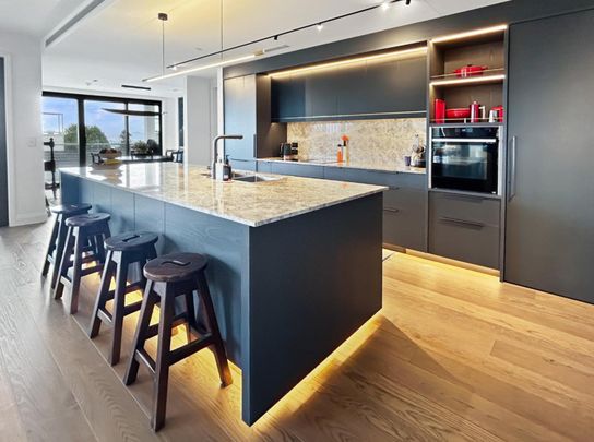 Immaculately presented fully furnished luxury ... - Photo 1