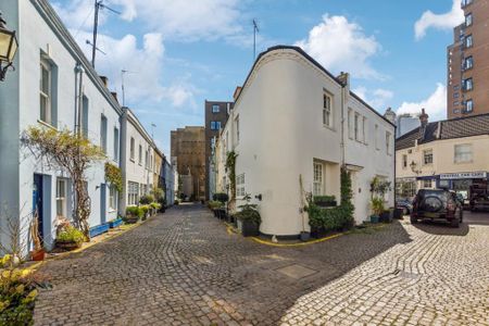 4 bedroom mews to rent - Photo 4