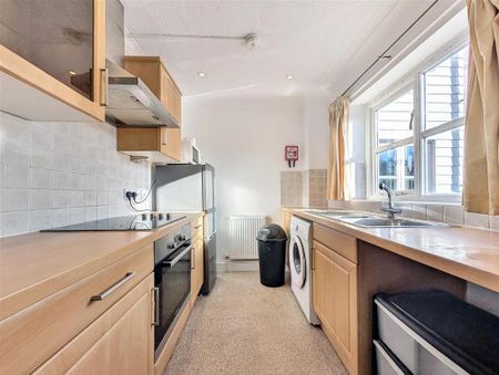 3 bedroom apartment to rent - Photo 5