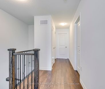 Townhouse For Lease | W8127818 - Photo 5